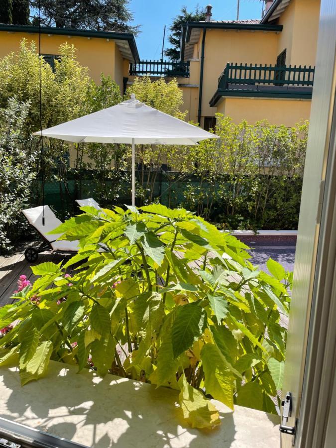 Villa Arzilla Desenzano del Garda Exterior photo